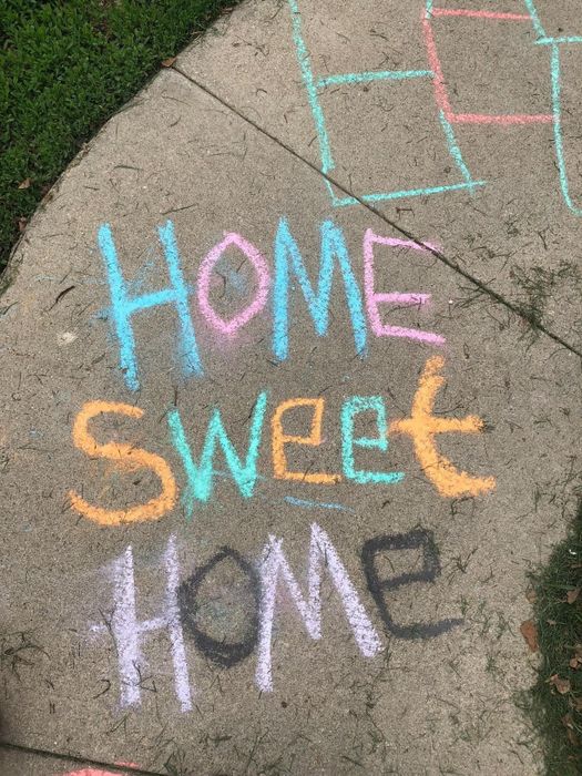 Reviewer's image of some sidewalk chalk art
