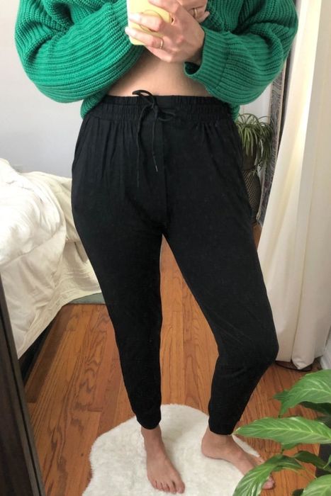 The reviewer is wearing black Leggings Depot joggers.