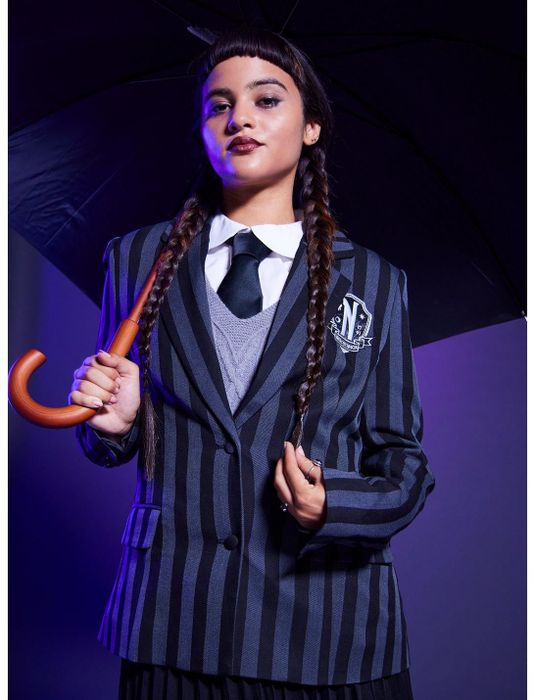 a model showcasing the Nevermore blazer