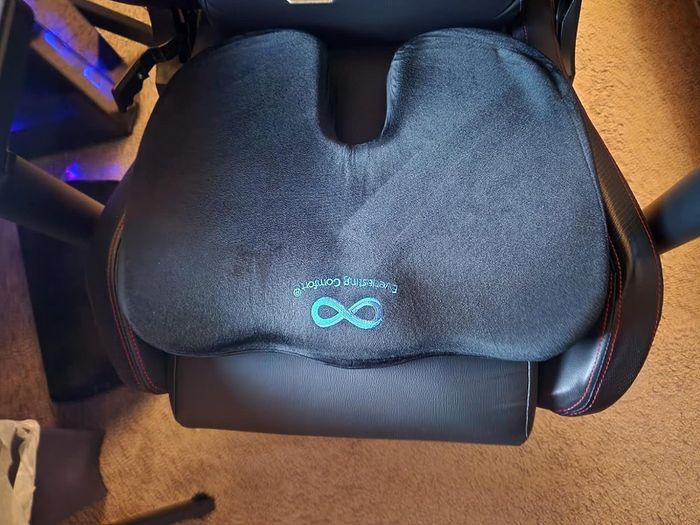 Reviewer's grey seat cushion placed on a desk chair