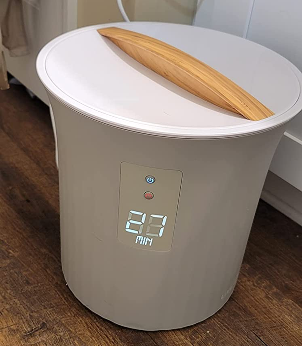 reviewer photo of the towel warmer set to 27 minutes