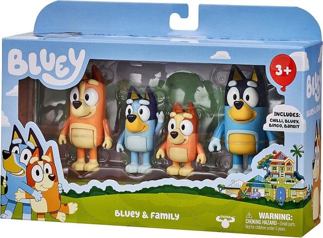 Figures of Bluey and her family