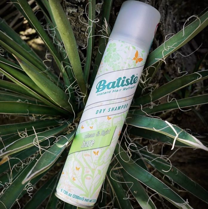 A can of dry shampoo