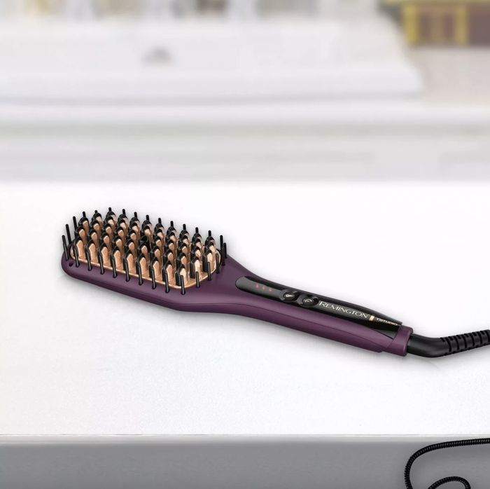 A heat straightening brush