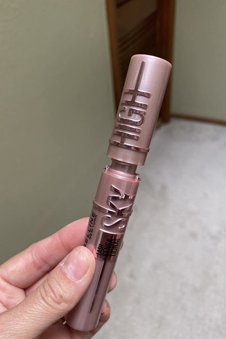 A reviewer showcasing the mascara.