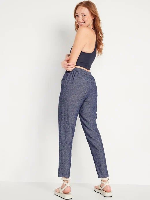 back view of model in cropped chambray pants