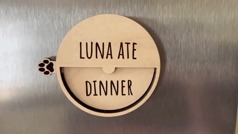 A GIF showing the tracker transitioning from breakfast to dinner.