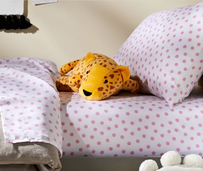 The adorable cheetah plushie.