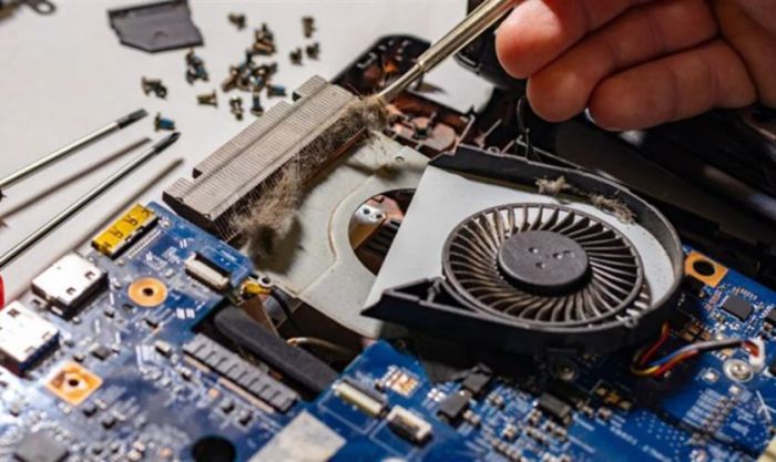 Mở bảng điều khiển của laptop trước khi tiến hành vệ sinh quạt
