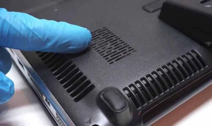 Dấu hiệu cần vệ sinh quạt tản nhiệt laptop