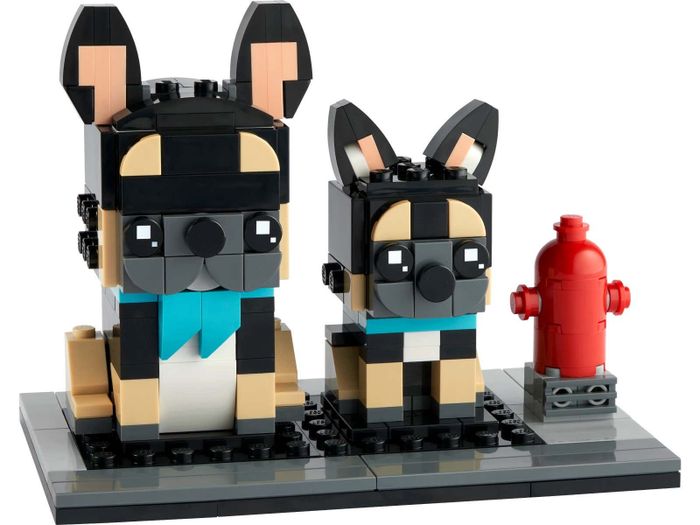 The Lego French Bulldogs figures built from the set.