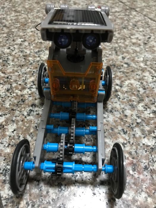 A photo shared by the reviewer showing a fully assembled robot.