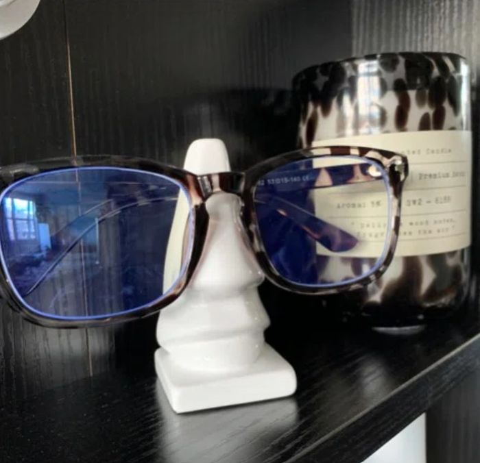 Reviewer's photo of the eyeglasses holder in White