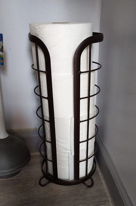 Reviewer image of the toilet paper holder