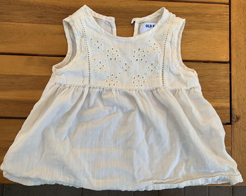 the dress now completely stain-free