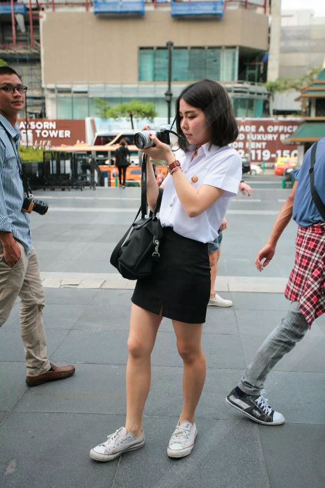 หล่อ สวย เท่ มีสไตล์ มารวมกลุ่มคนฮิปที่ตลาดชิคๆ ใจกลางเมือง