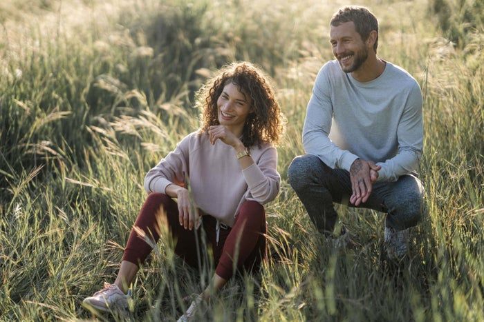 Two individuals rocking DreamKnit fabrics by Vuori