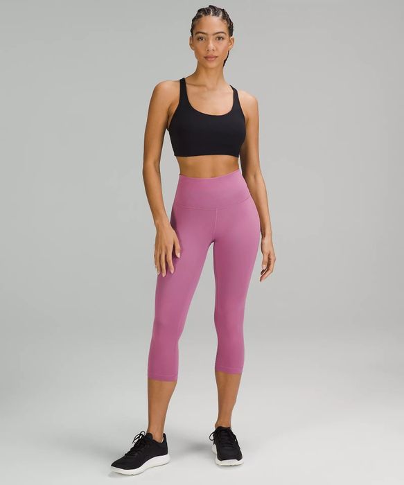 Image of a model wearing pink leggings