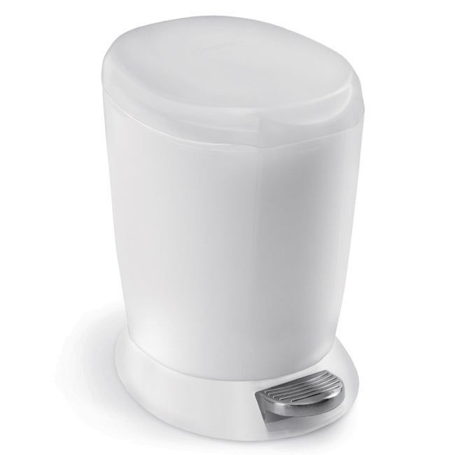 a six-liter garbage can