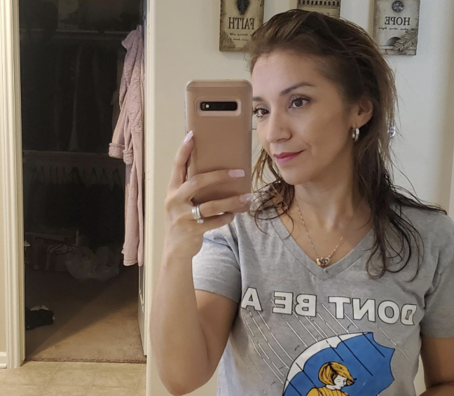 A before shot of the reviewer's wet hair.