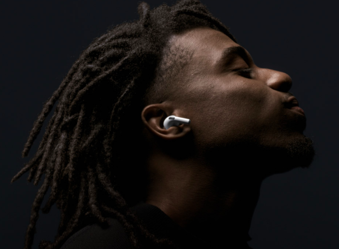 A person using the earbuds.
