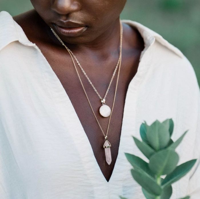 A model wearing the necklace