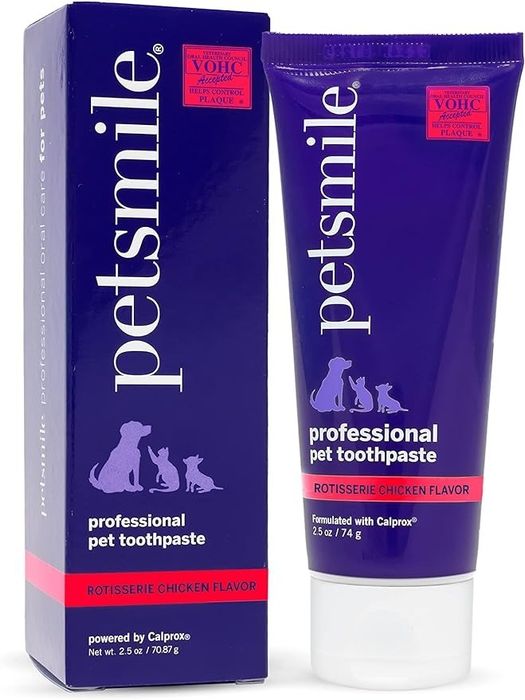 Petsmile professional pet toothpaste in a rotisserie chicken flavor, with its packaging and tube shown. Designed to promote advanced plaque removal for your pet's oral care.