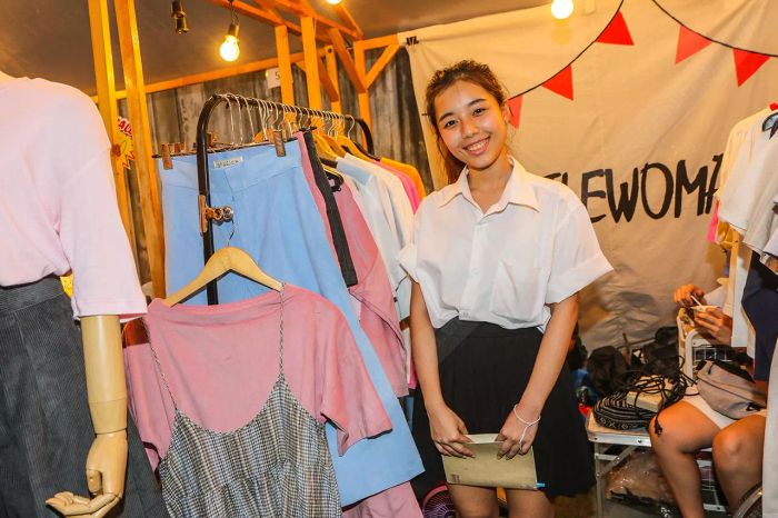 มาซูมกันให้เต็มตา! พ่อค้าแซ่บ แม่ค้าจี๊ด และลูกค้าสุดชิค พร้อมสนุกไปกับตลาดคอนเทนเนอร์สุดฮิปที่ ArtBox!