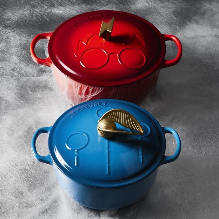 The Quidditch and Harry Potter-themed Dutch ovens