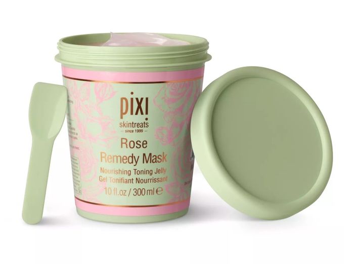 The face mask with an included spoon applicator.