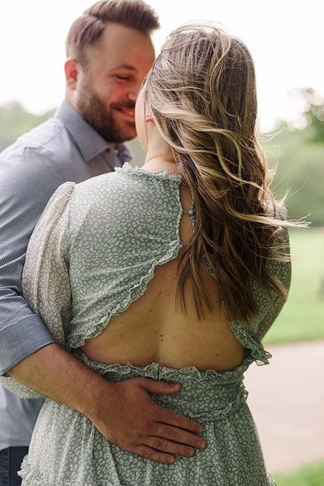 Another reviewer showing off the back of the mint dress