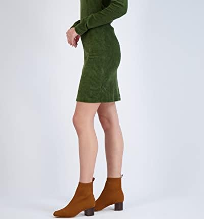 A model showcasing the brown version of the knit booties