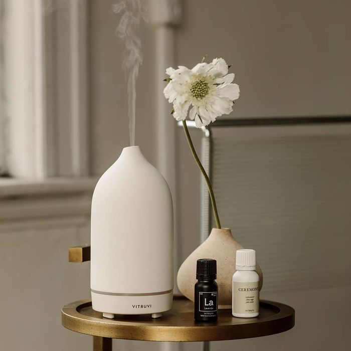 The white diffuser.