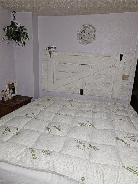 A photo uploaded by the reviewer featuring the mattress topper