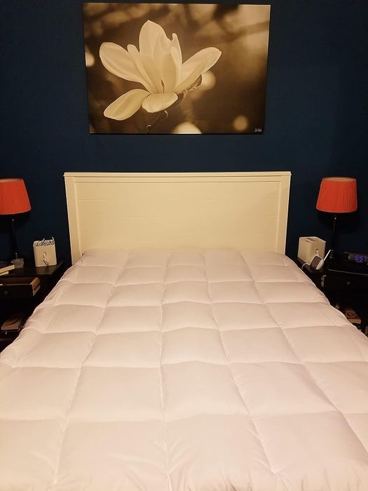 Reviewer's image of the mattress topper