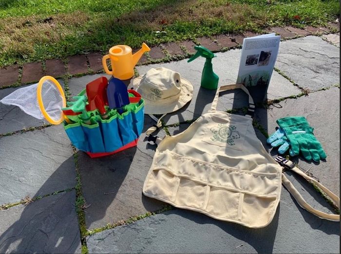 Reviewer image of the gardening tools set on the ground