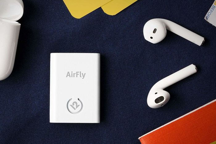 The packaging of the Airfly device.