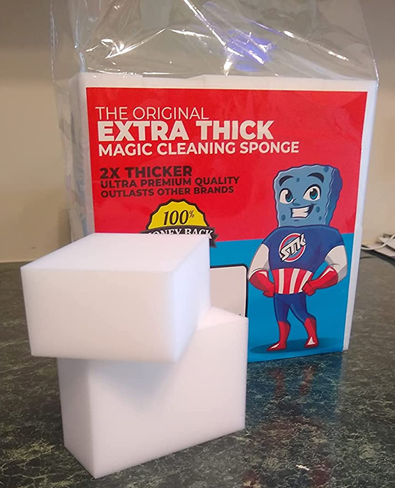 A photo of the sponges with their packaging from the reviewer