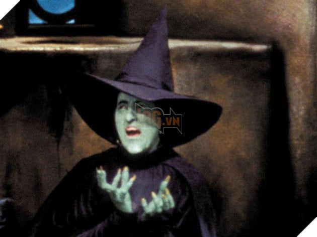 Những câu chuyện kinh hoàng phía sau hậu trường phim The Wizard of Oz (Phần 3)