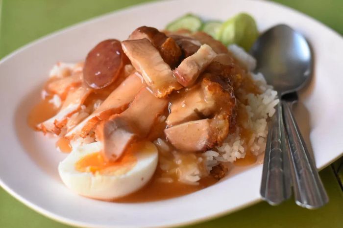 อร่อยยาวนาน ขนมจีนซาวน้ำและเปาะเปี๊ยะสดที่ร้านสุ @นวมินทร์ 73 ที่ต้องลอง