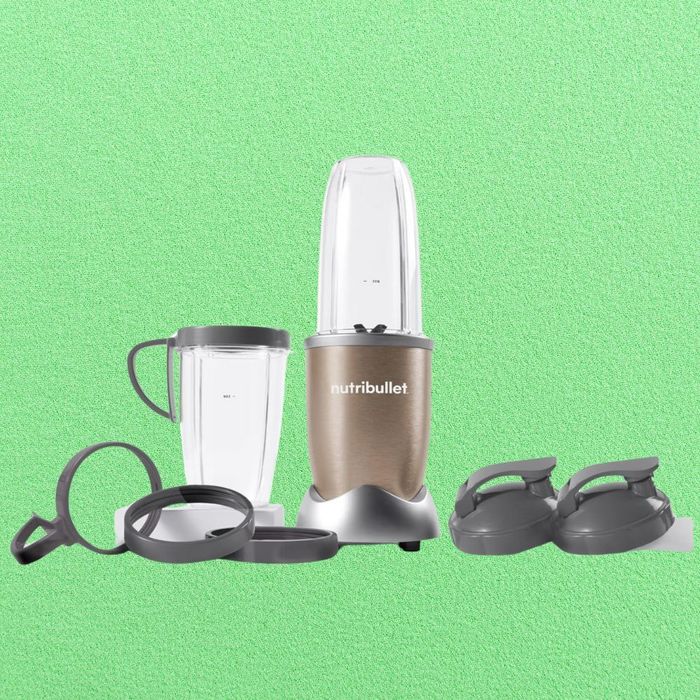 The champagne blender and its components