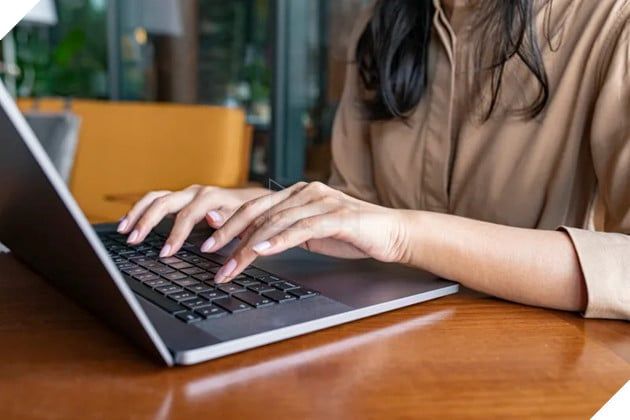 Tỷ phú Bill Gates chia sẻ về những cách giúp con người giảm bớt thời gian làm việc trong tuần.