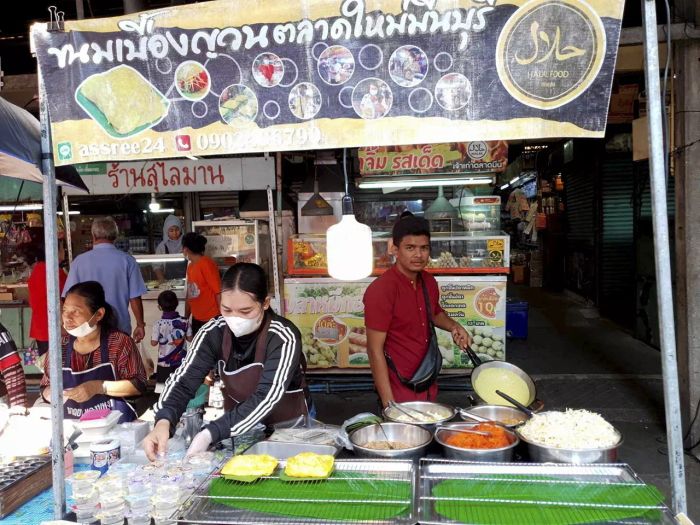 ขนมเบื้องญวนสูตรแป้งนิ่ม ไส้แน่นอร่อย @ตลาดมีนบุรี