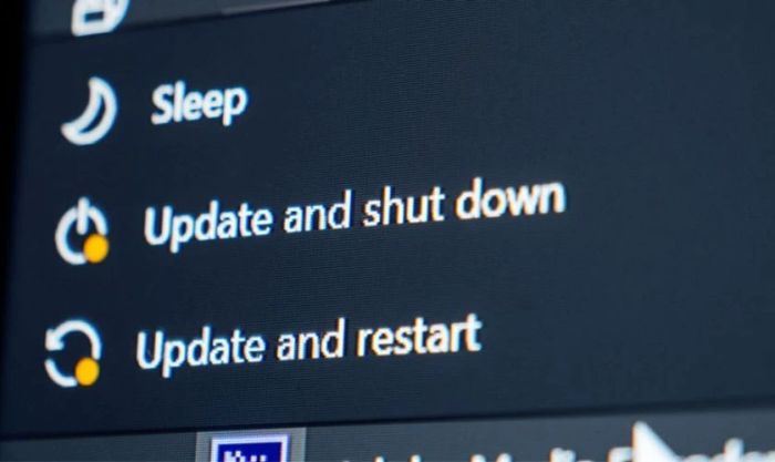 Cập nhật hệ điều hành cho máy tính trước khi tải Riot Client.