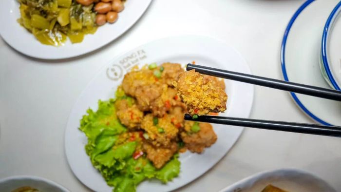 สำรวจ 12 ร้านมิชลินในย่านราชประสงค์ เชิญชวนนักชิมมาลิ้มลองเมนูเด็ด