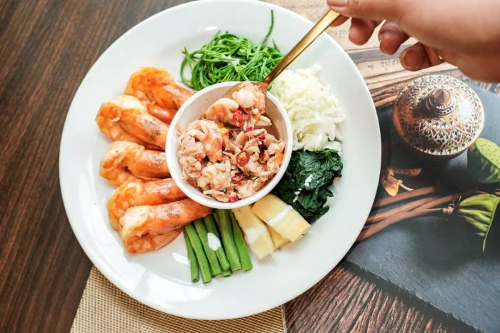 สำรวจ 12 ร้านมิชลินในย่านราชประสงค์ เชิญชวนนักชิมมาลิ้มลอง