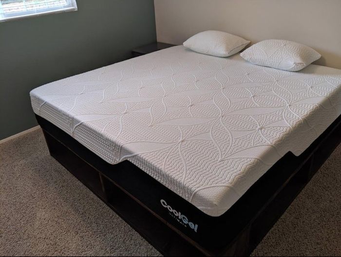 A king-sized mattress in the home of a reviewer.