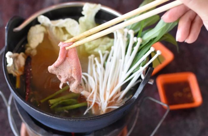 ‘นพเนื้อย่าง By รสดีเด็ด’ เสิร์ฟบุฟเฟ่ต์เนื้อเสือร้องไห้วากิวสุดพิเศษ