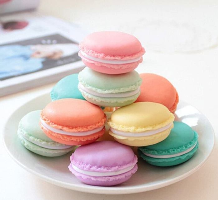 Macaron boxes in an assortment of colors.