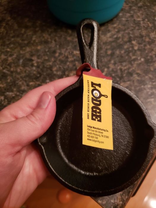 https://www.amazon.com/gp/customer-reviews/R2QQPIZE4V2VR4/ref=cm_cr_getr_d_rvw_ttl?ie=UTF8&ASIN=B000LXA9YI
